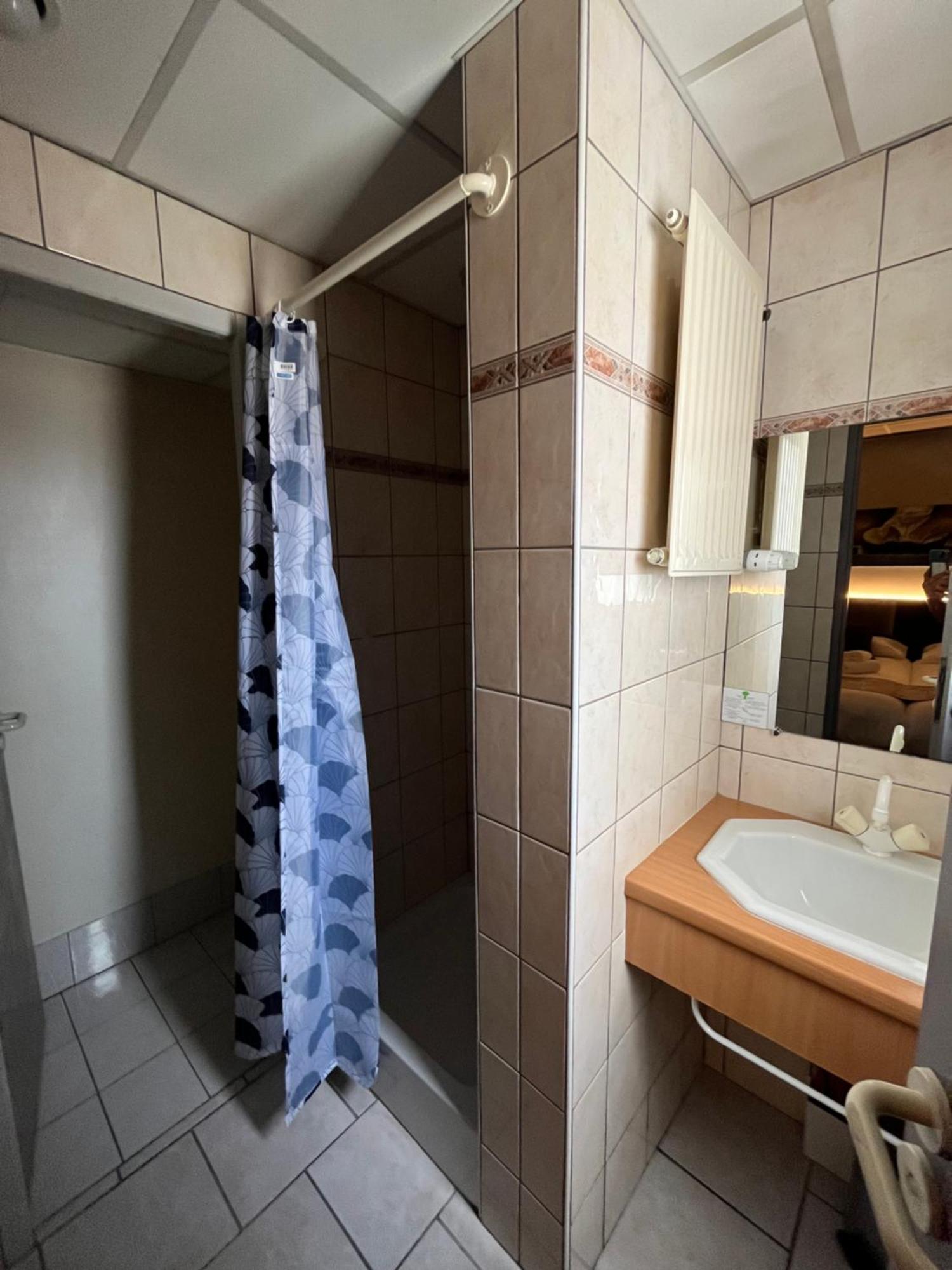 Brit Hotel Le 브줄 외부 사진
